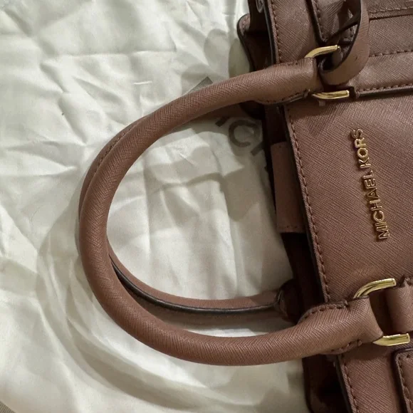 Michael Kors small satchel handbag - EUC - with dust bag - Picture 5 of 7